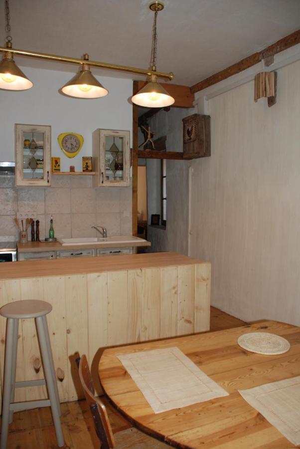 Appartement De Charme Au Coeur D Une Cite Medievale Villefranche-de-Conflent Buitenkant foto