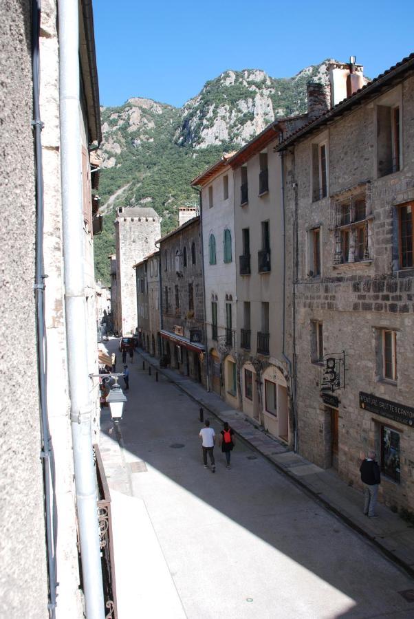 Appartement De Charme Au Coeur D Une Cite Medievale Villefranche-de-Conflent Buitenkant foto