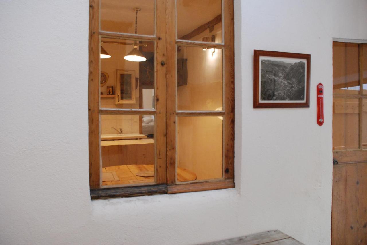 Appartement De Charme Au Coeur D Une Cite Medievale Villefranche-de-Conflent Buitenkant foto